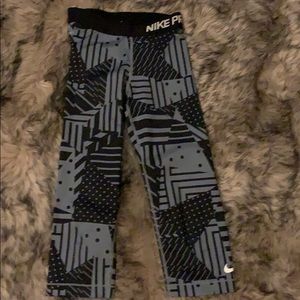 Woman’s Nike capris